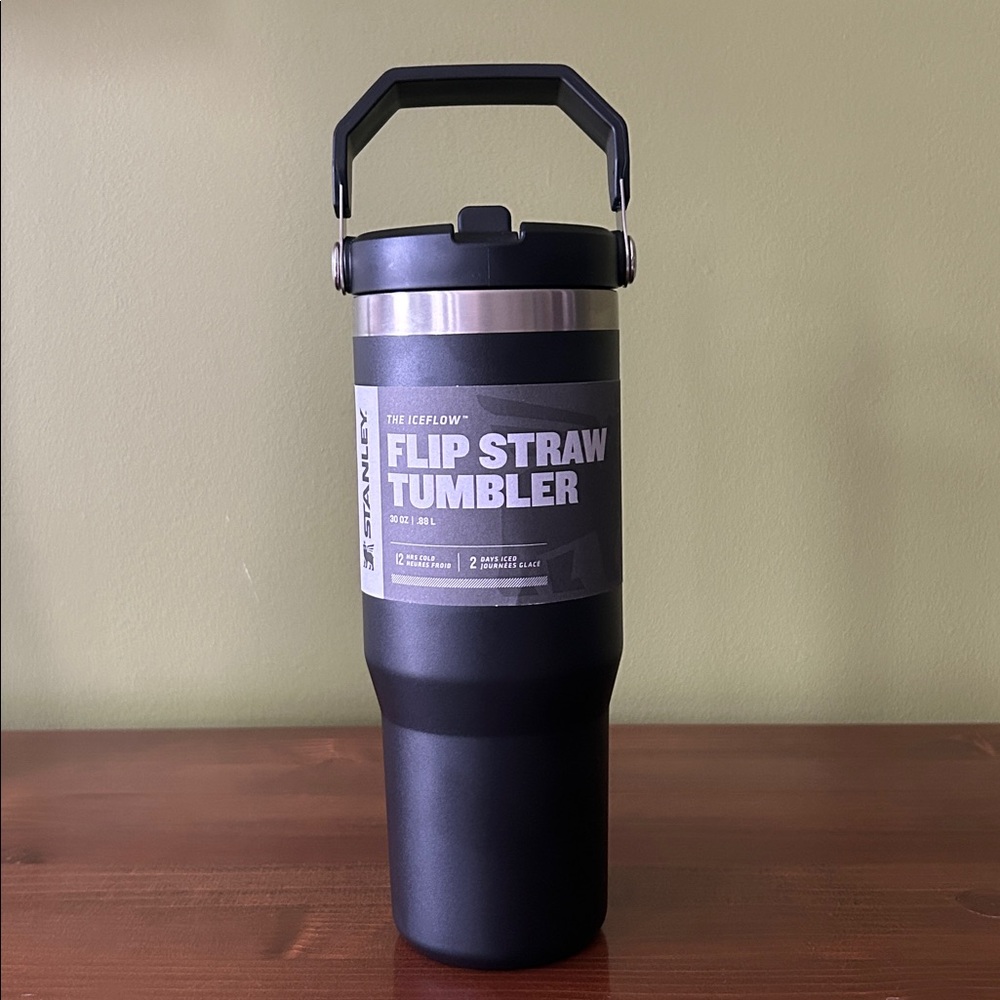 Black/Silver Stanley IceFlow Tumbler - Picture 2 of 8